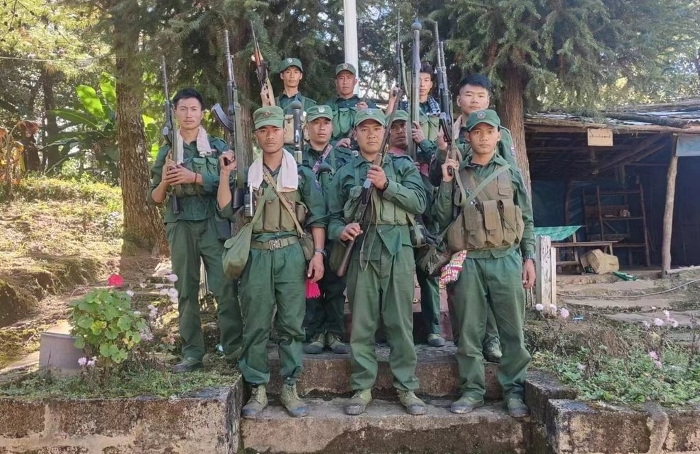 Myanmar rebels `attacked heavily`, dropping hundreds of bombs 0