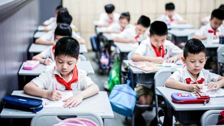 China `tightens` overtime teaching to reduce education costs 0