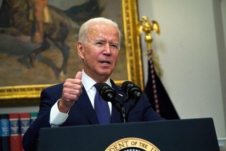 Mr. Biden is determined to complete the largest airlift in history before August 31 0
